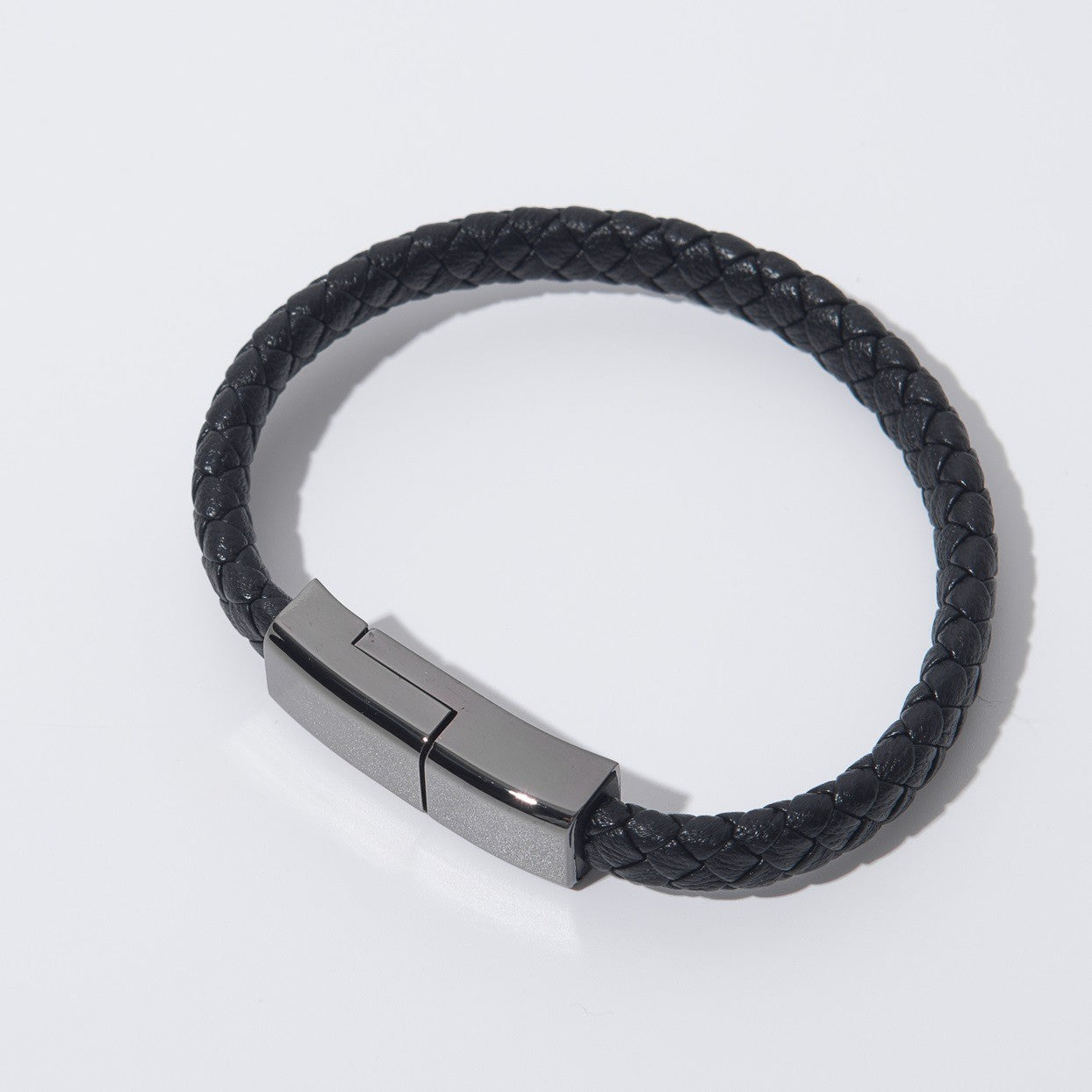 New Bracelet USB Charging Cable - Stylish & Functional On-the-Go Power